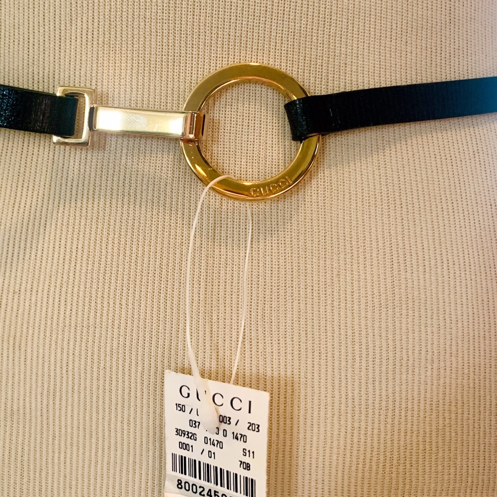 GUCCI Black Leather Skinny Belt 70/28 - never worn